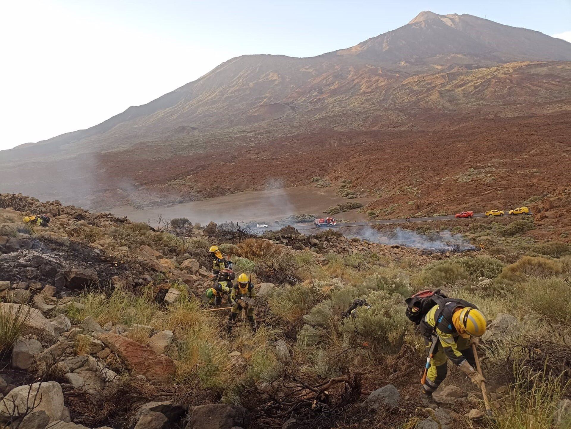 16/05/2023 Sucesos.- Controlado el conato de incendio en el Teide.

El Cabildo de Tenerife ha informado este martes de que el conato de incendio que se originó en la tarde de este lunes en el Parque Nacional del Teide, concretamente en una zona de retamas de Boca Tauce, ya se encuentra controlado, aunque aún se está pendiente de determinar las hectáreas afectadas.

ESPAÑA EUROPA ISLAS CANARIAS SOCIEDAD
GOBIERNO DE CANARIAS
