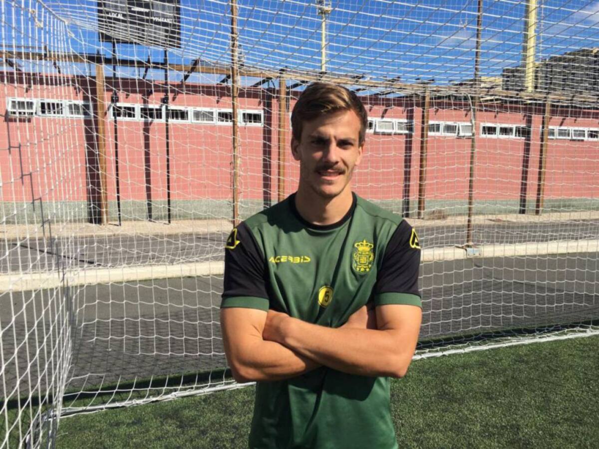 Eric Curbelo: "Hay que sacar los tres puntos como sea, ir a por ellos y no dejarles respirar"