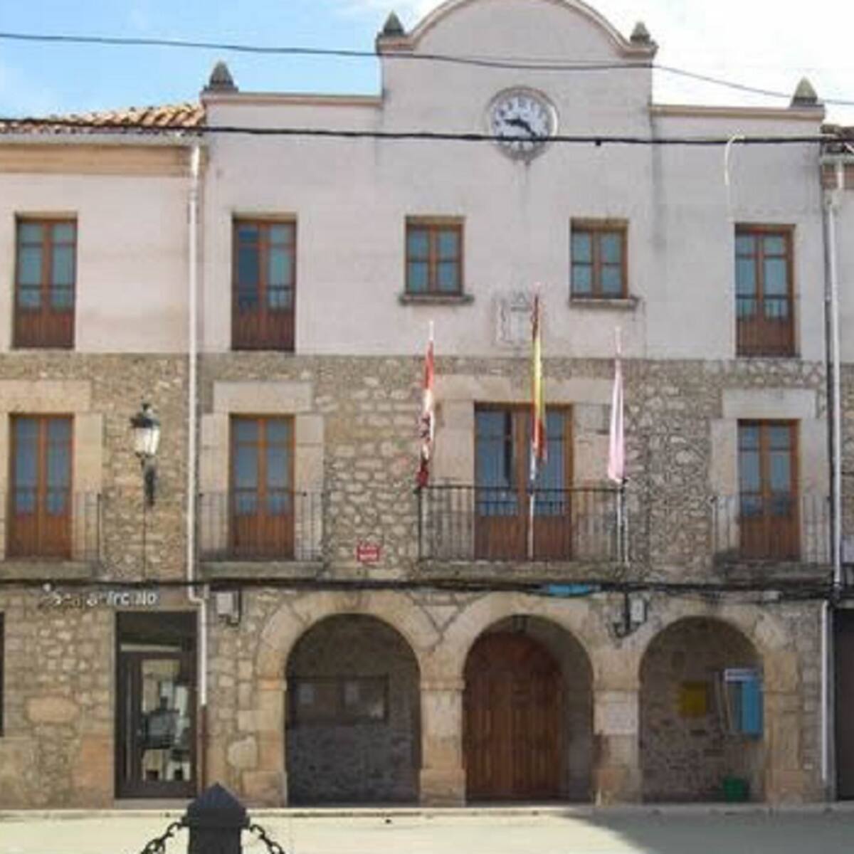 Arauzo de Miel aprueba la tasa por el uso de edificios municipales y fija los precios de los festejos taurinos