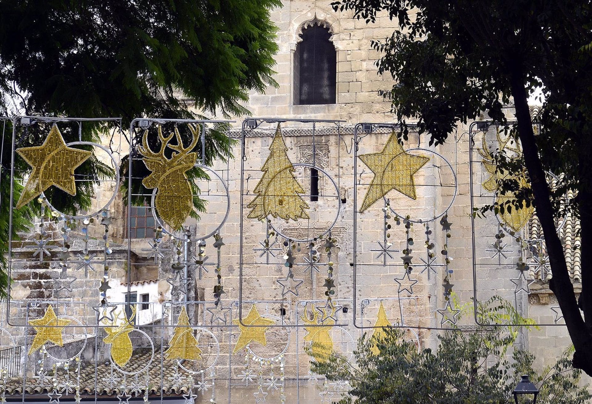 Detalle del alumbrado de Navidad de 2023 en Jerez de la Frontera
