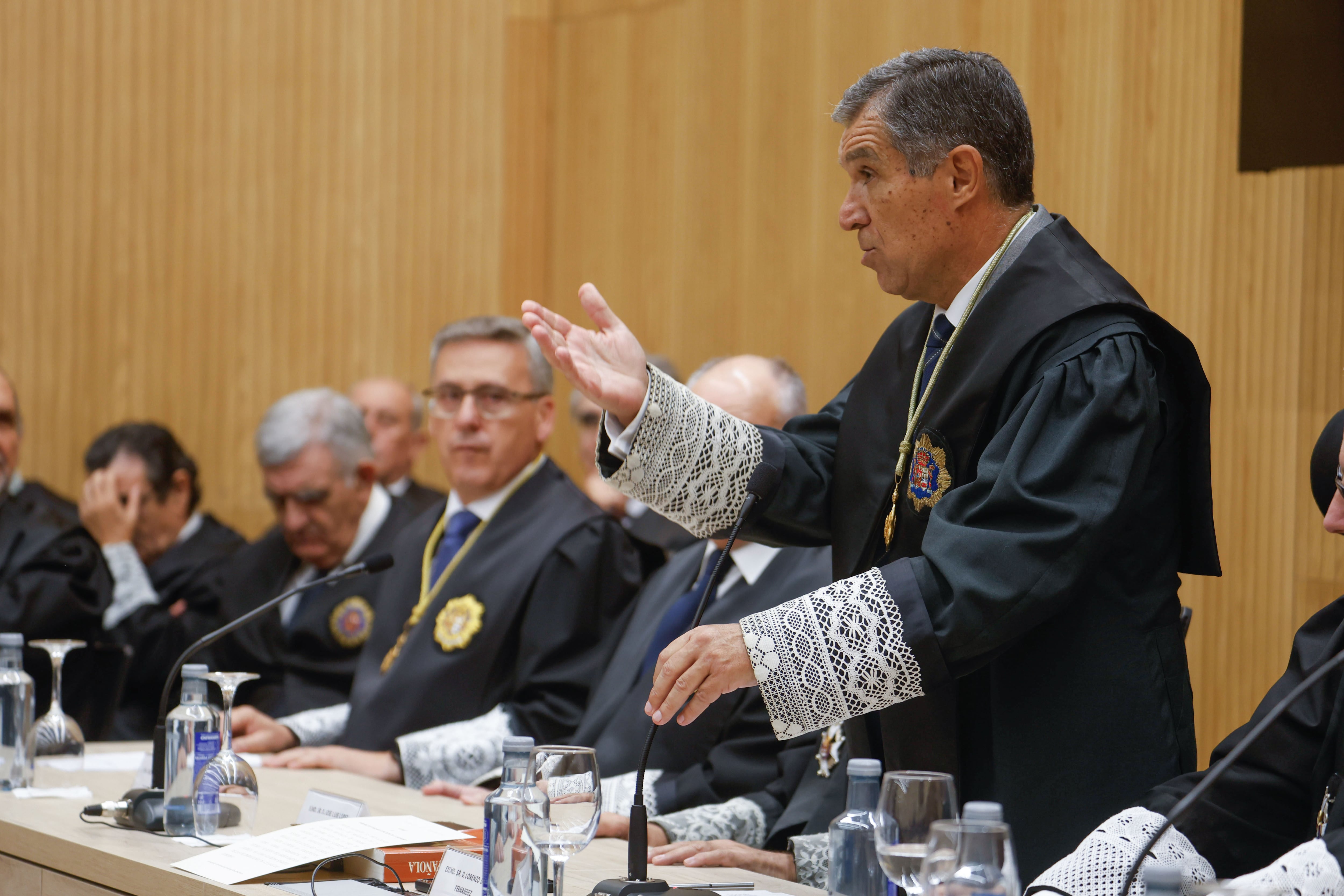 CÓRDOBA, 16/07/2025.- El presidente del Tribunal Superior de Justicia de Andalucía (TSJA), Lorenzo del Río, durante la toma de posesión de Miguel Ángel Pareja como el nuevo presidente de la Audiencia de Córdoba este miércoles en la ciudad andaluza. El presidente del Tribunal Superior de Justicia de Andalucía (TSJA), Lorenzo del Río, ha defendido este miércoles que la cuestión prejudicial a la sentencia del Constitucional sobre los ERE planteada por la Audiencia de Sevilla al Tribunal de Justicia de la Unión Europea (TJUE) es un mecanismo &quot;perfectamente legítimo&quot;. EFE/ Salas
