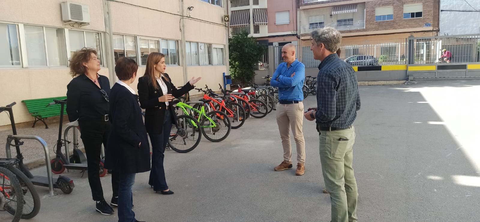 Comienza la instalación de 200 nuevos aparcabicis en Murcia