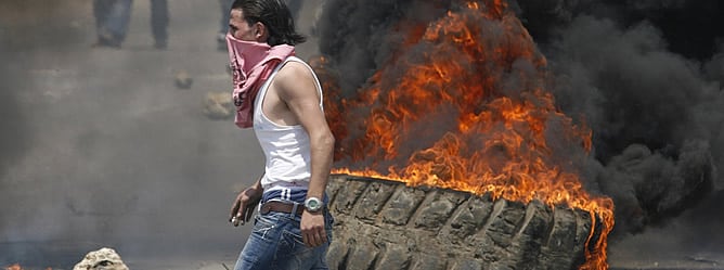 Enfrentamiento en las calles de Beirut entre Hezbolá y el Ejército.