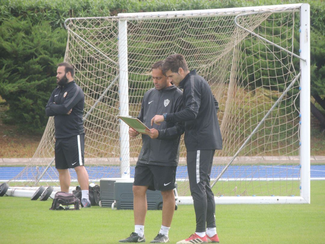 Fran Fernández con Víctor Fortes. 