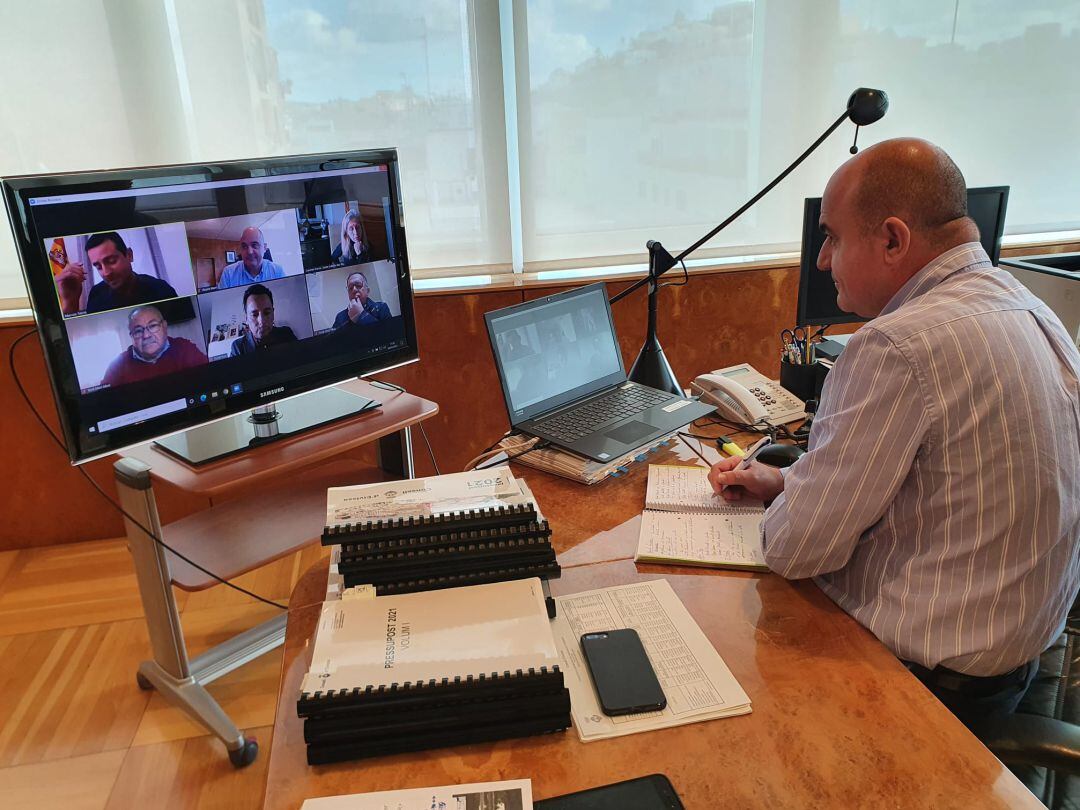 Reunión entre Consell y ayuntamientos