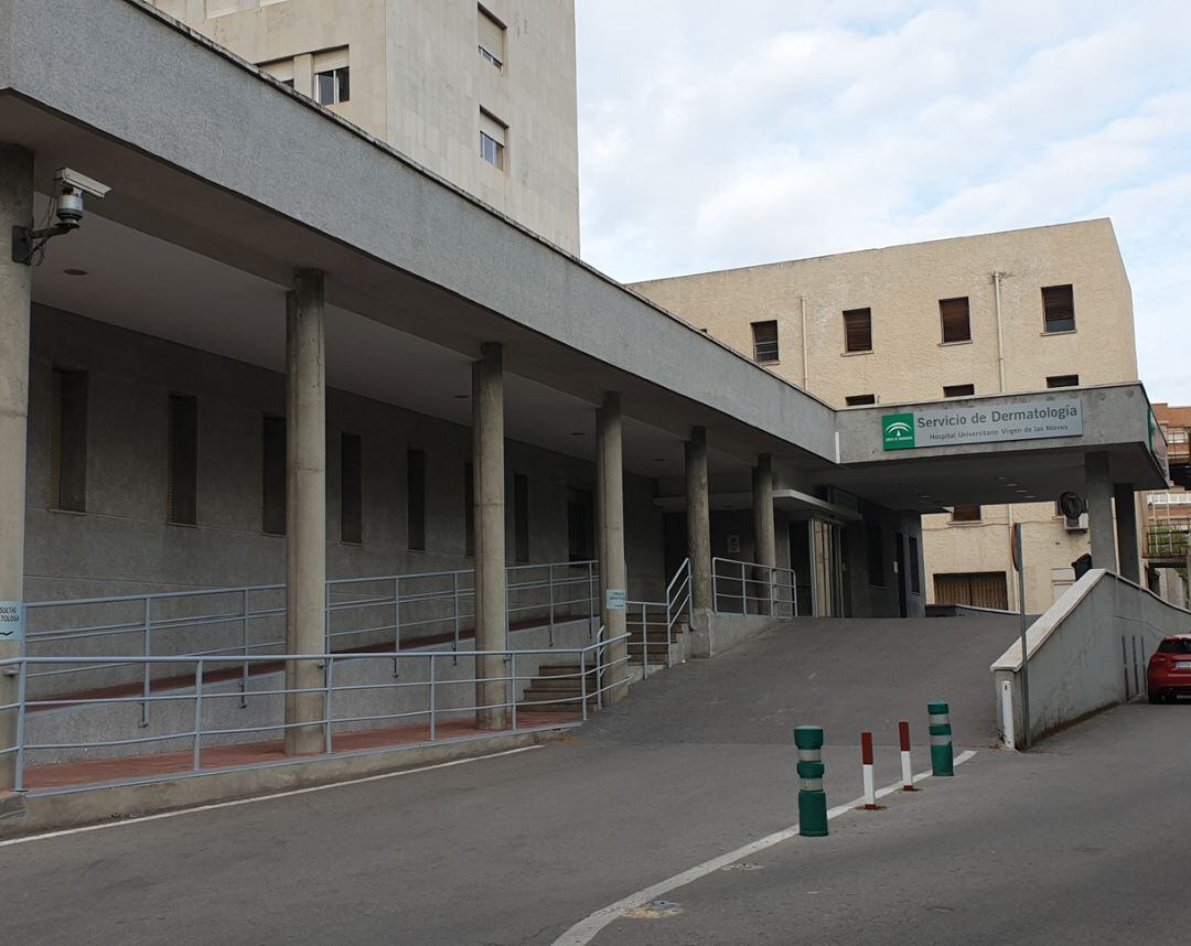 Instalaciones del viejo hospital Clínico de Granada reabiertas, en parte, para pacientes con coronavirus