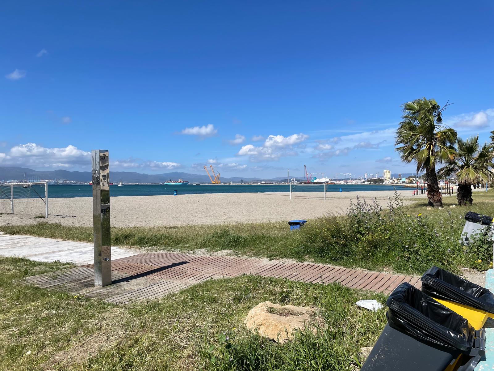 Aspecto de la playa de Poniente