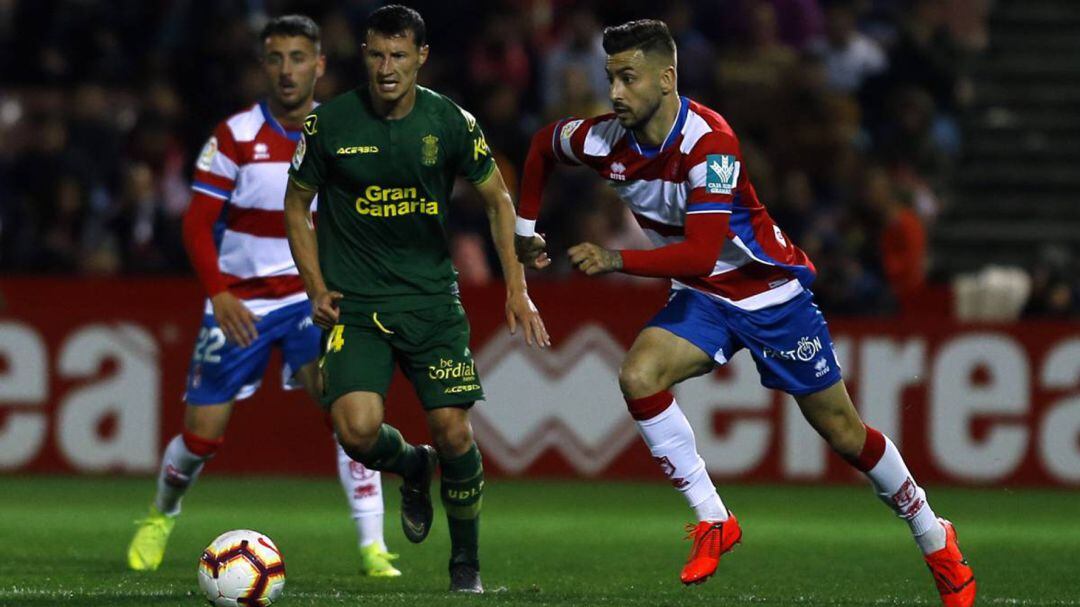 Lance del encuentro Granada CF UD Las Palmas celebrado en Los Cármenes