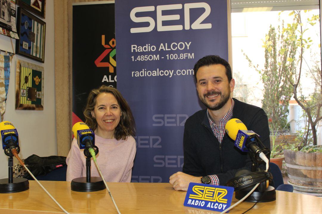 María Jesús Díez García y José Ángel Rubio en Radio Alcoy