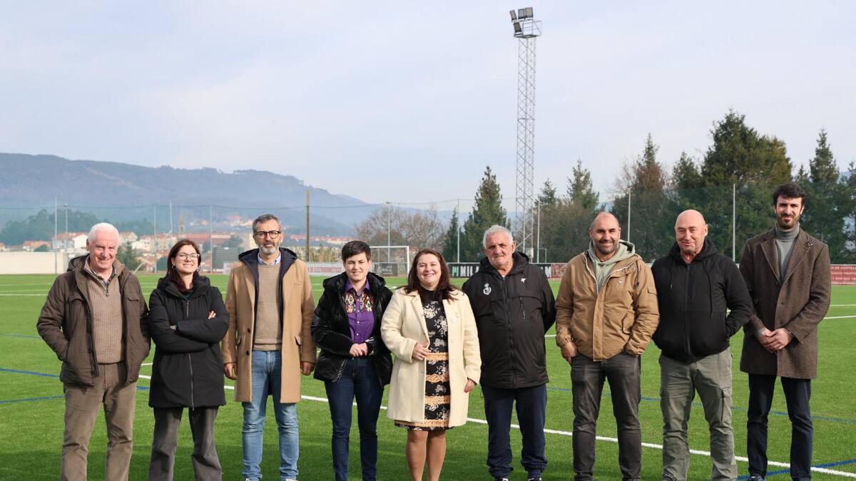 José Carlos Crespo, concejal de Deportes de O Rosal, sobre la visita de representantes del concello de Cangas y el Alondras al campo de fútbol de A Mata