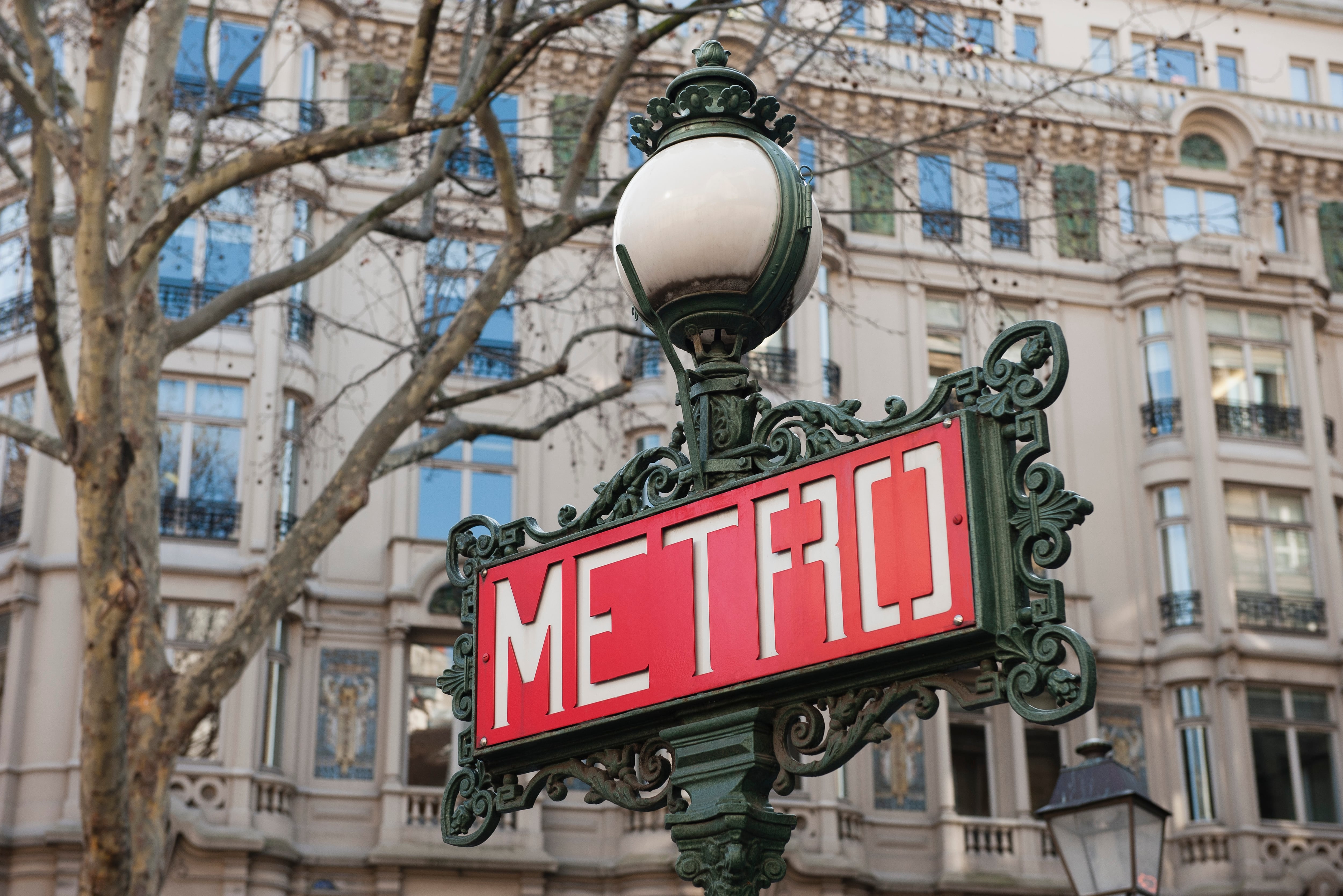 Metro en París (Francia)