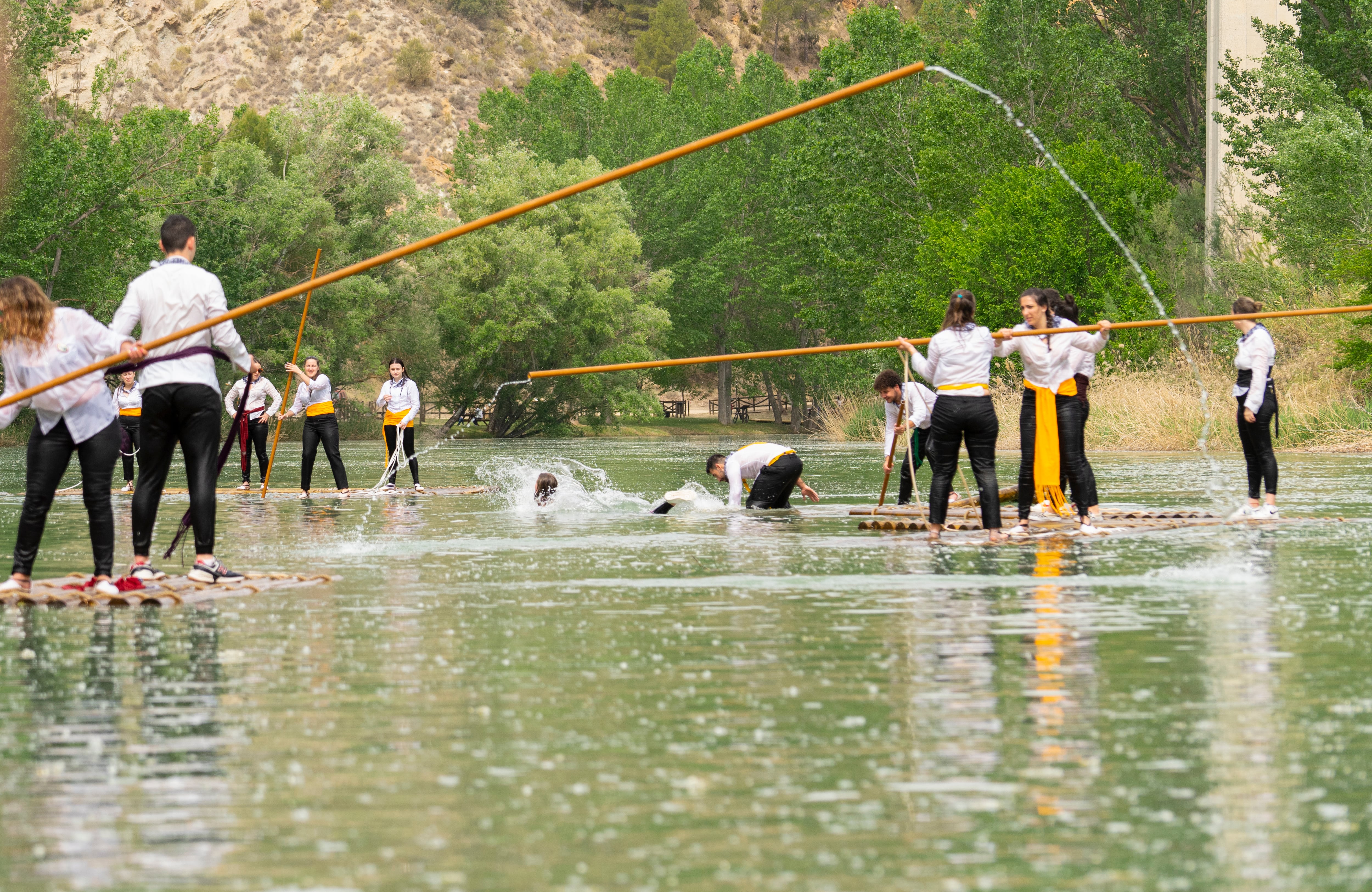 Celebración de la Maderada en Cofrentes (archivo)