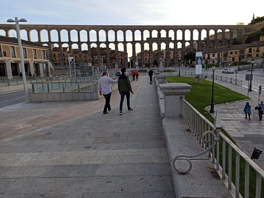 El Ayuntamiento de Segovia no prevé la compra masiva de mascarillas para la población
