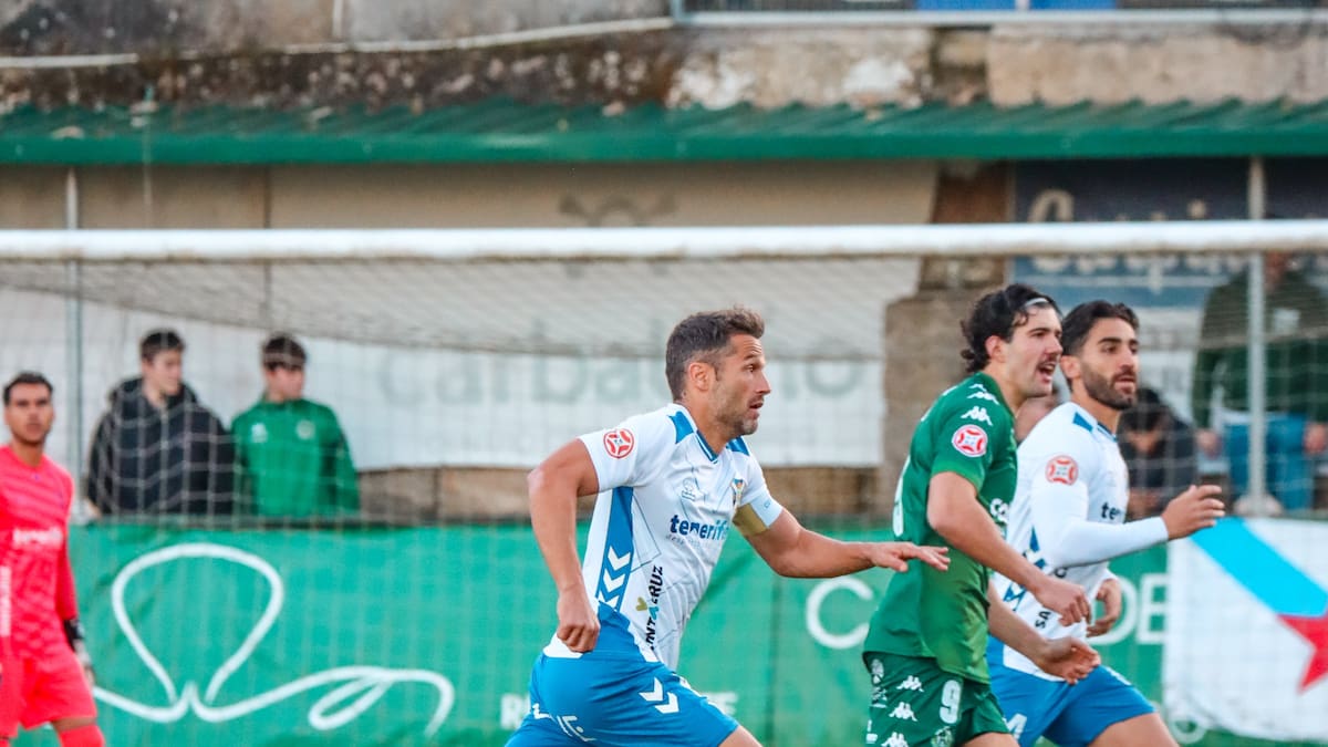 Un gol en el 98' devuelve la ventaja del CD Tenerife a los nueve puntos