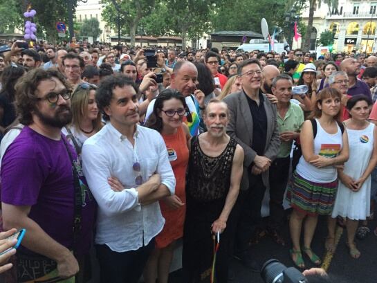 Ximo Puig y Mónica Oltra asisten a la manifestación de Orgullo Gay en Valencia.