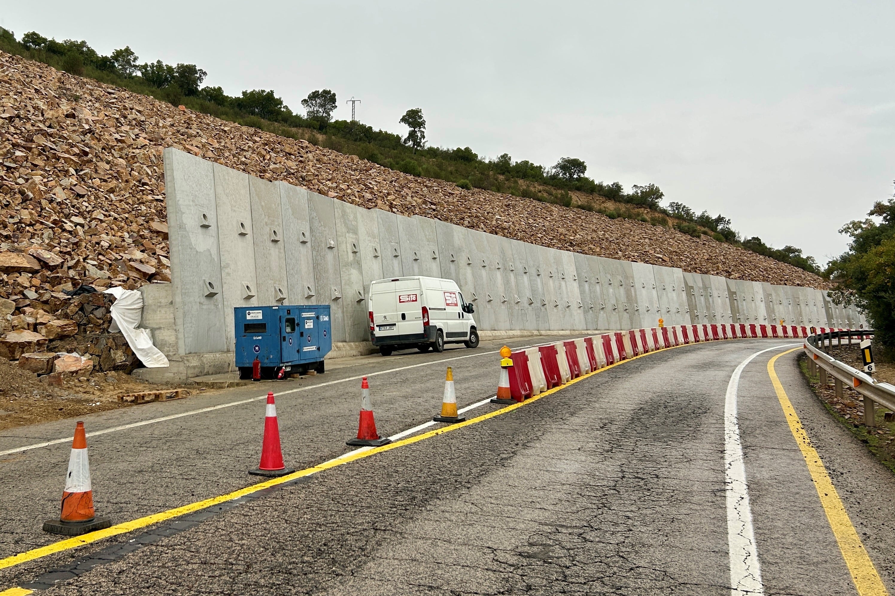 Obra en la N-420 a su paso por Fuencaliente