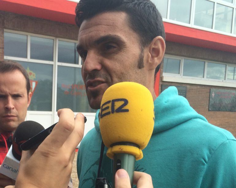 Juan Pablo en la E.F de Mareo