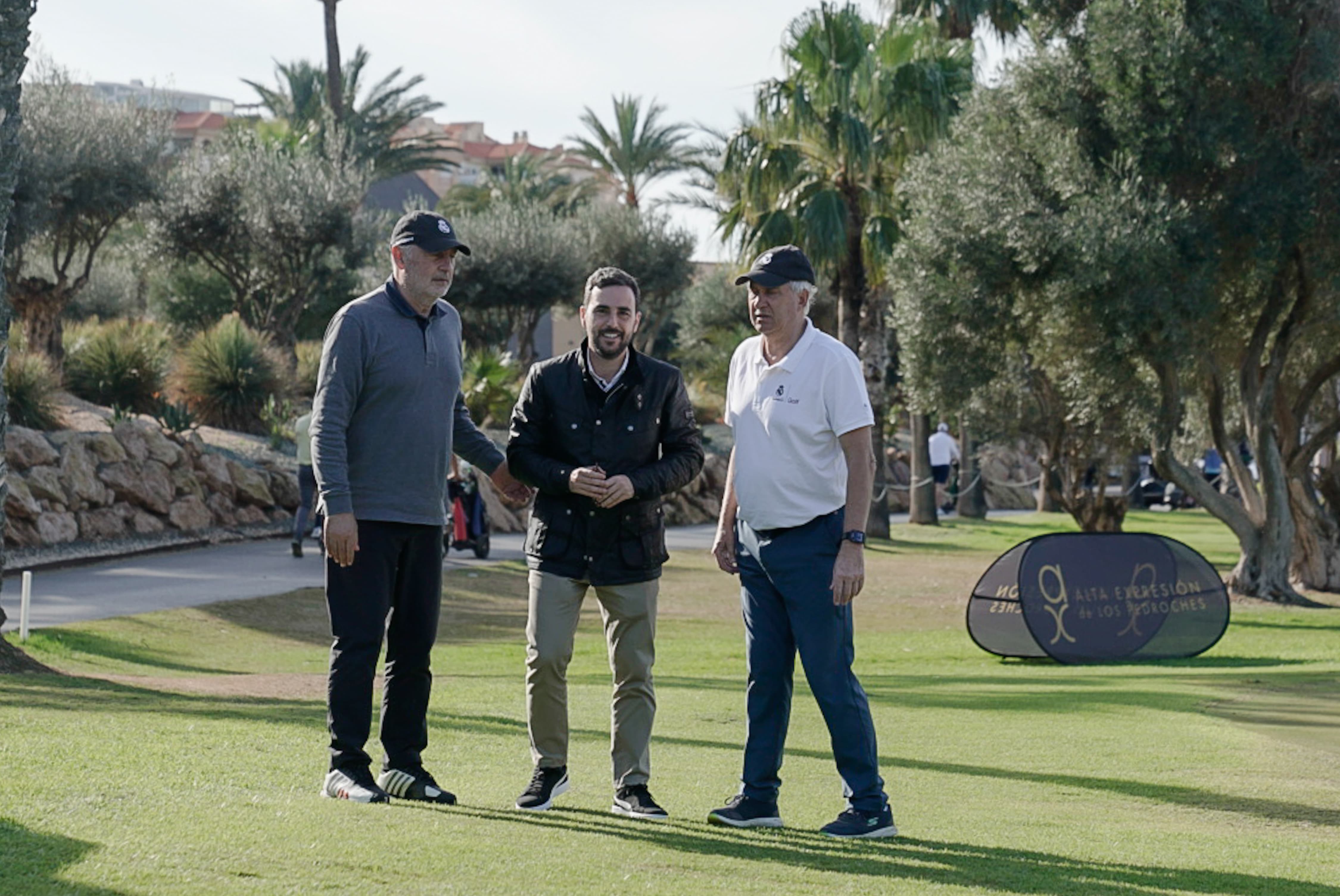 Ricardo Gallego, Stielike y Carlos Sánchez.