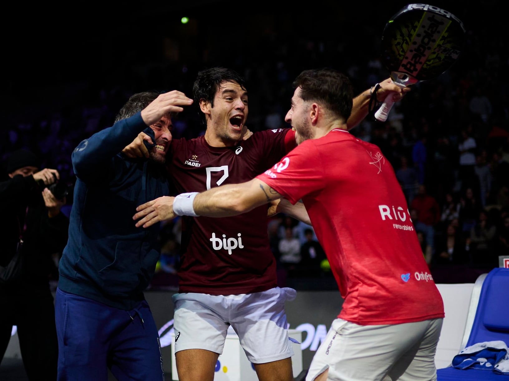 Coki Nieto y Jon Sanz celebran su victoria en las Masters Finals