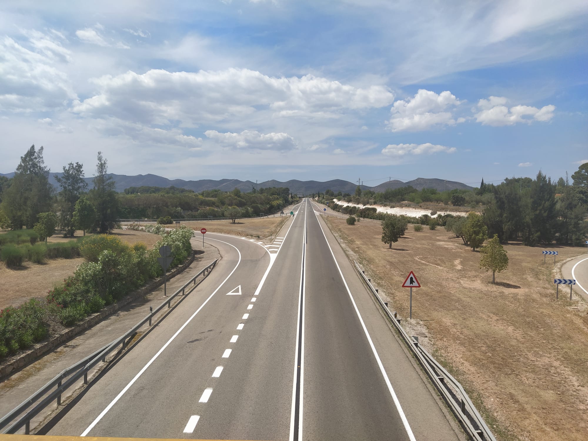Imatge de la CV-60 en el tram entre l'Olleria i Terrateig.