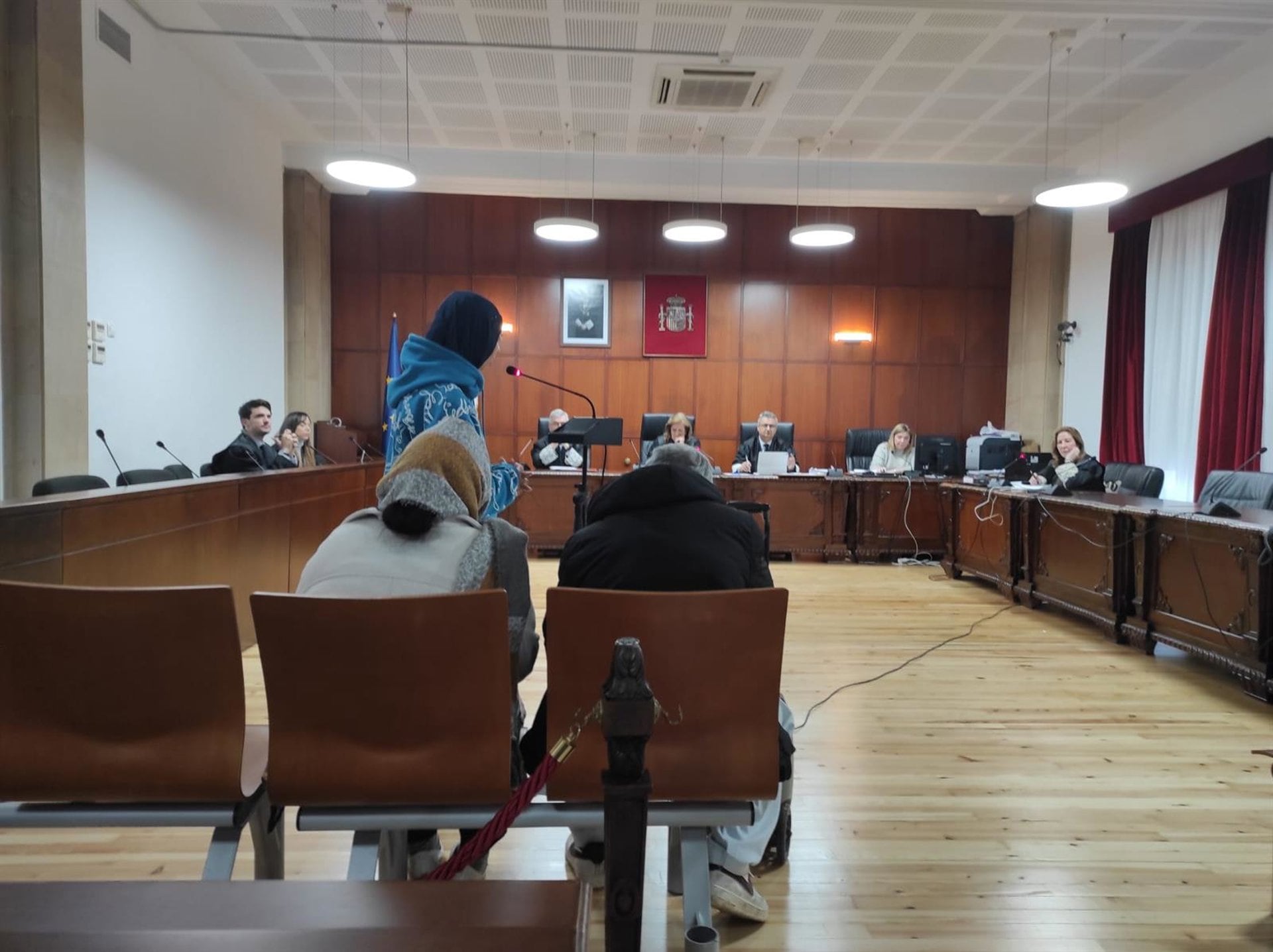 Aceptan siete meses de cárcel por practicar un exorcismo a su hija que "estaba poseída"