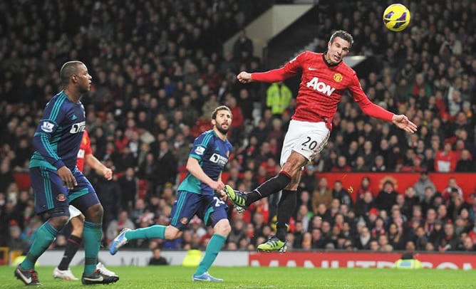 El delantero del United Robin van Persie, durante el encuentro ante el Sunderland en el que su equipo se ha impuesto por 3-1 con un tanto suyo.