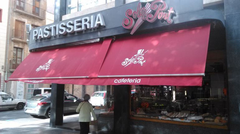 L'emblemàtic establiment, a la Plaça de la Llibertat.