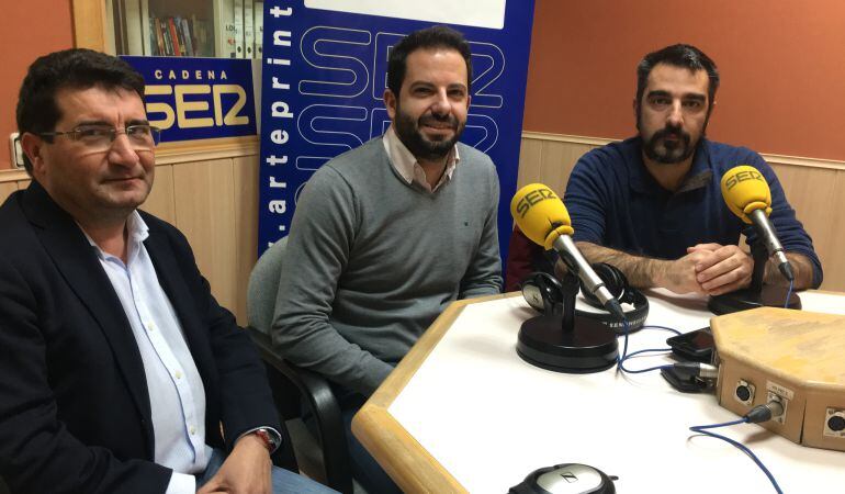 Rubén Maireles, PP de Getafe, Alejandro Álvares de Ganar Fuenlabrada y Pedro Atienza, PSOE Leganés han participado en la tertulia.