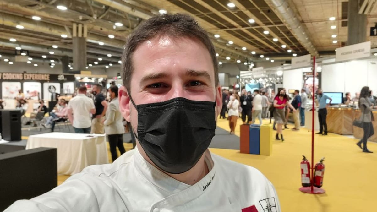 El chef que ha sobrevivido a la COVID, Filomena y una inundación: "Si vienen los ovnis cocinaremos para ellos"