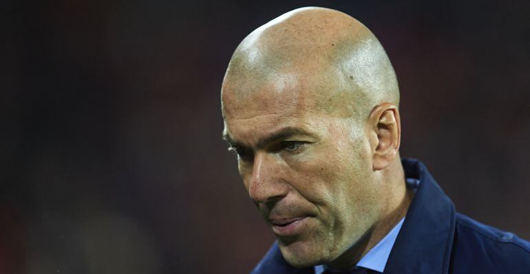 Zinedine Zidane, durante el partido ante el Athletic Club en San Mamés