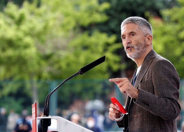 El ministro del Interior, Fernando Grande-Marlaska, participa en un acto de campaña del PSOE para apoyar al candidato socialista a la Comunidad de Madrid, Ángel Gabilondo, en Getafe