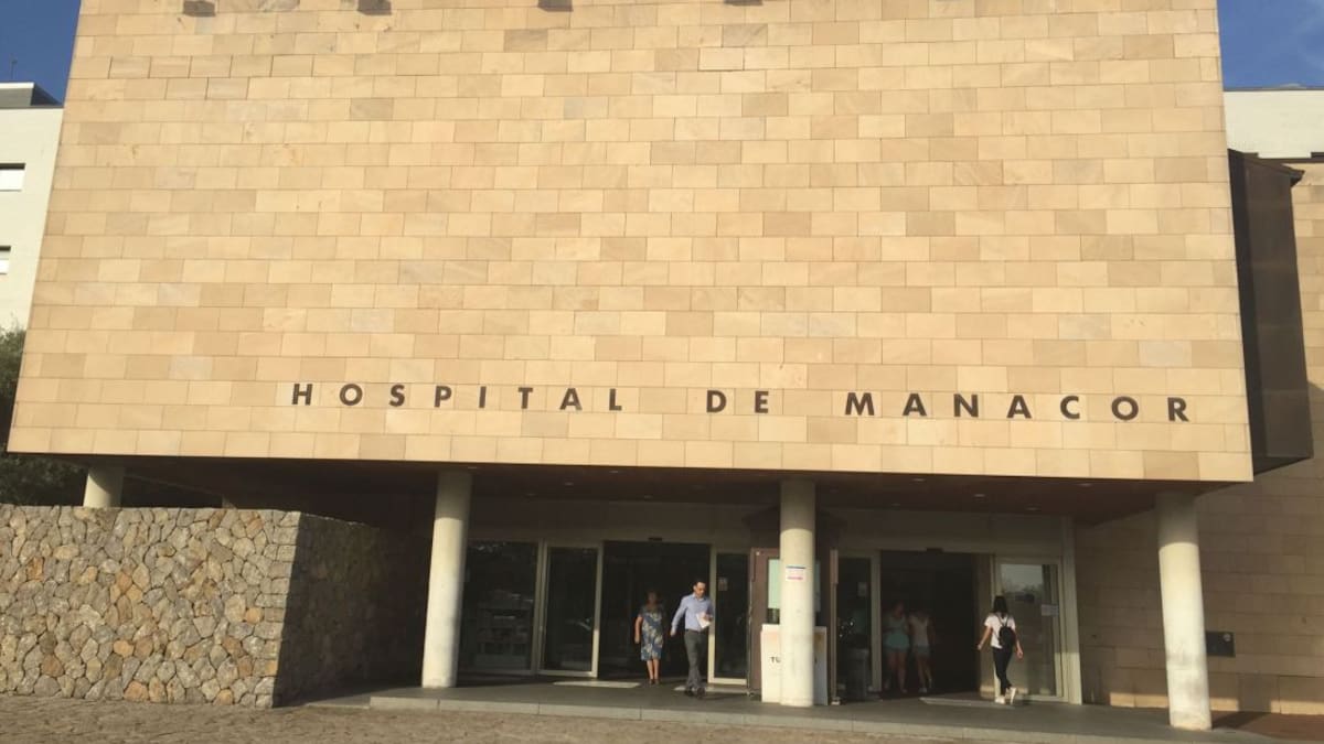 UGT reclama cubrir las plazas de ginecólos en el hospital de Manacor para evitar las derivaciones