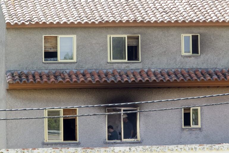 Agentes de la Guardia Civil investigaban hace unos días en una de las habitaciones de la residencia privada de Santa Fe