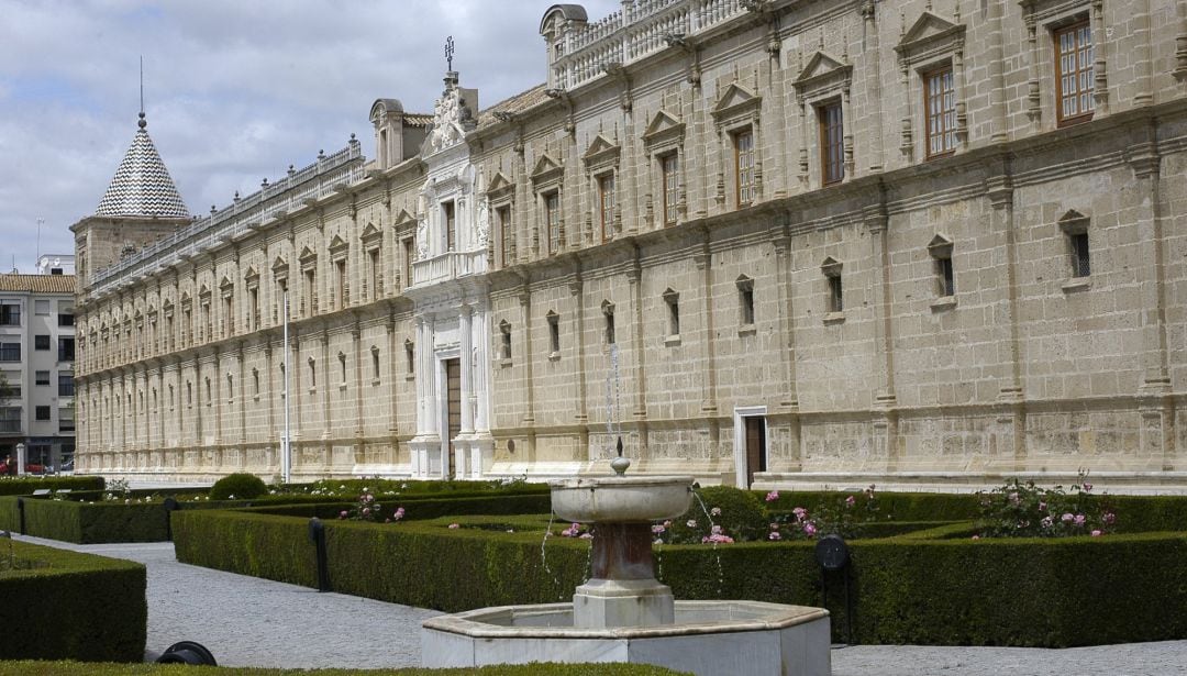 Fachada Del Parlamento Andaluz.