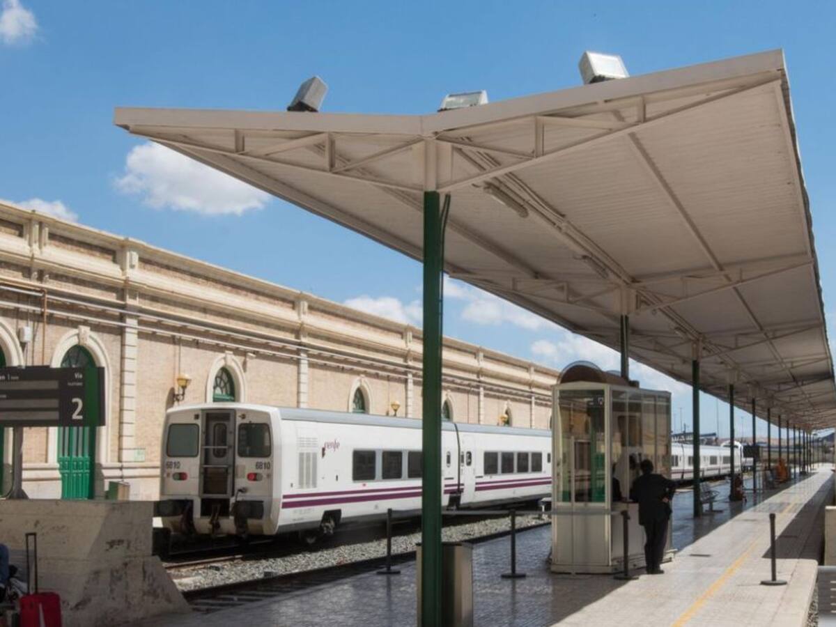 El gobierno municipal exige que Renfe garantice la conexión ferroviaria de Cartagena