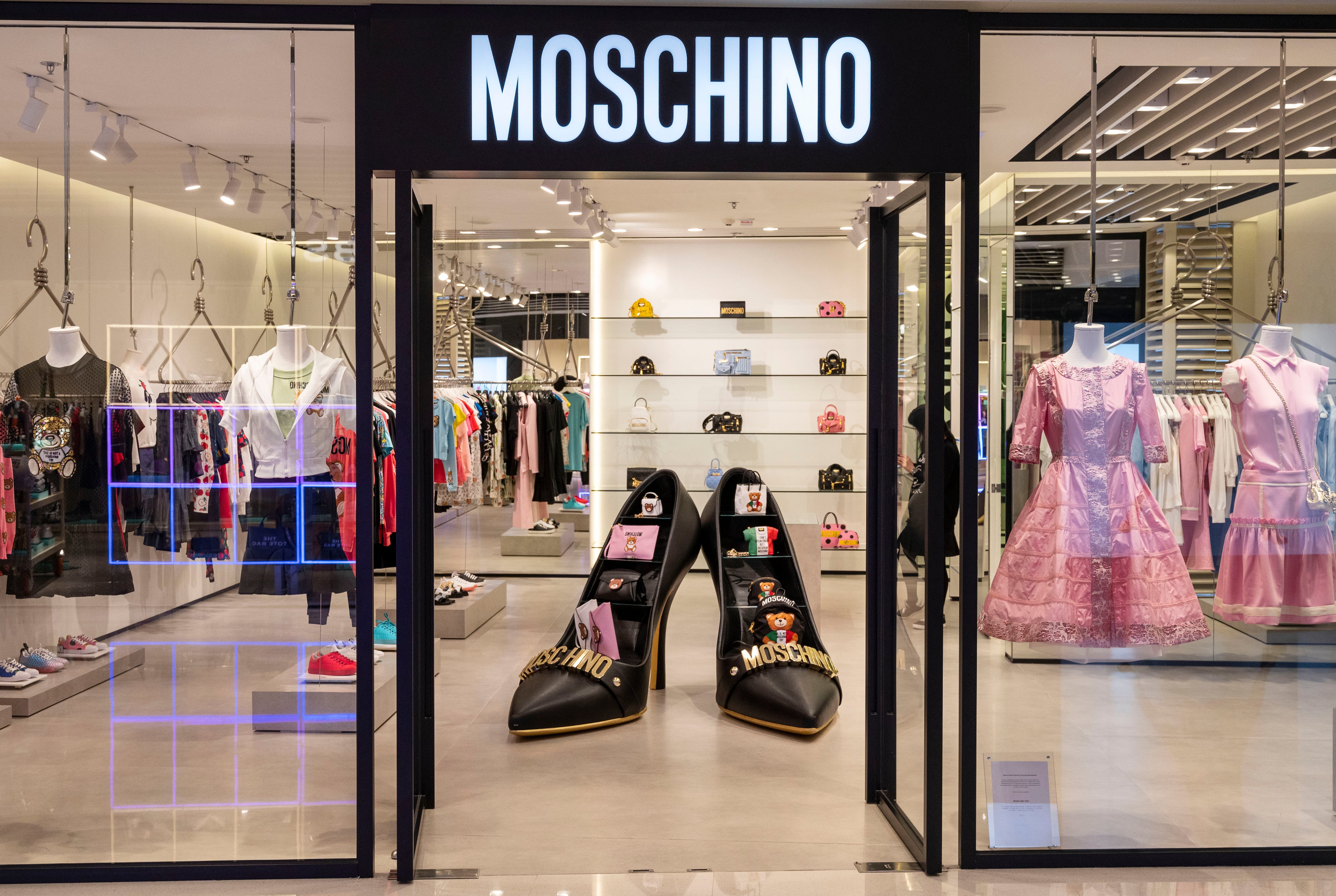 Una de las tiendas de Moschino en Hong Kong.