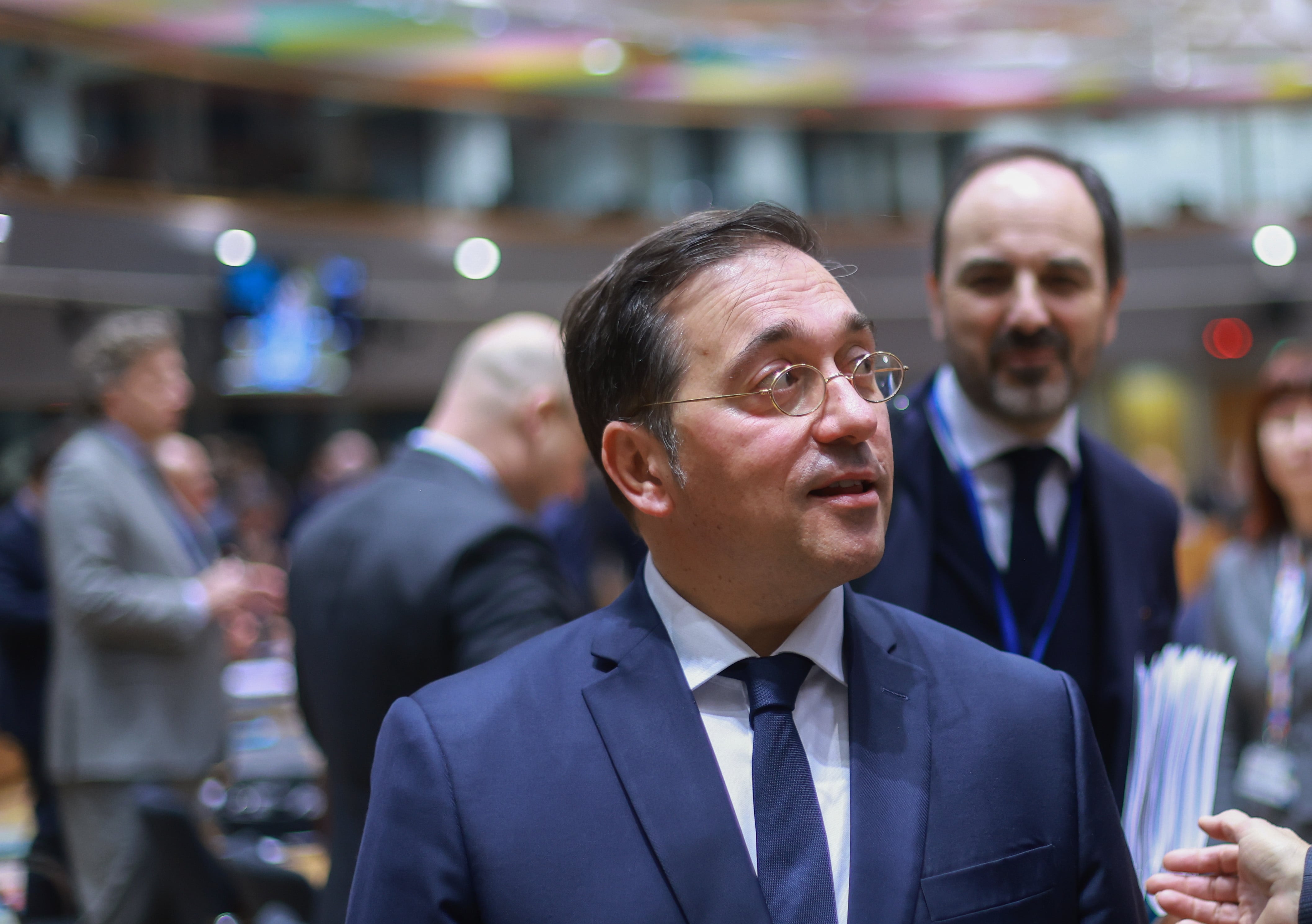 El ministro de Exteriores, José Manuel Albares, antes del inicio de la reunión de hoy en Bruselas