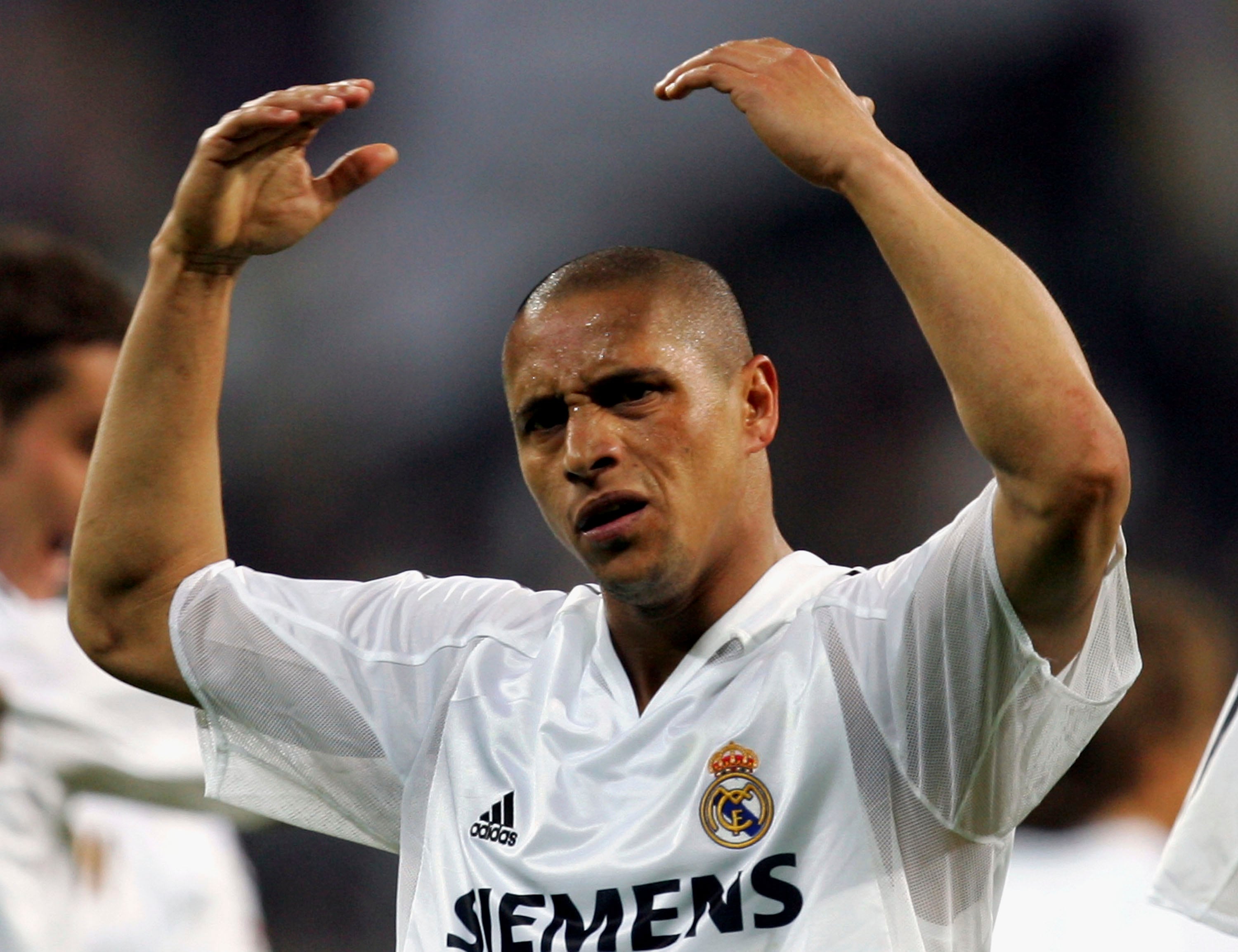 Roberto Carlos, en la piel de Vinicius: "¿Racismo? Buscamos la excusa de que tenemos que molestar a quien mejor juega"