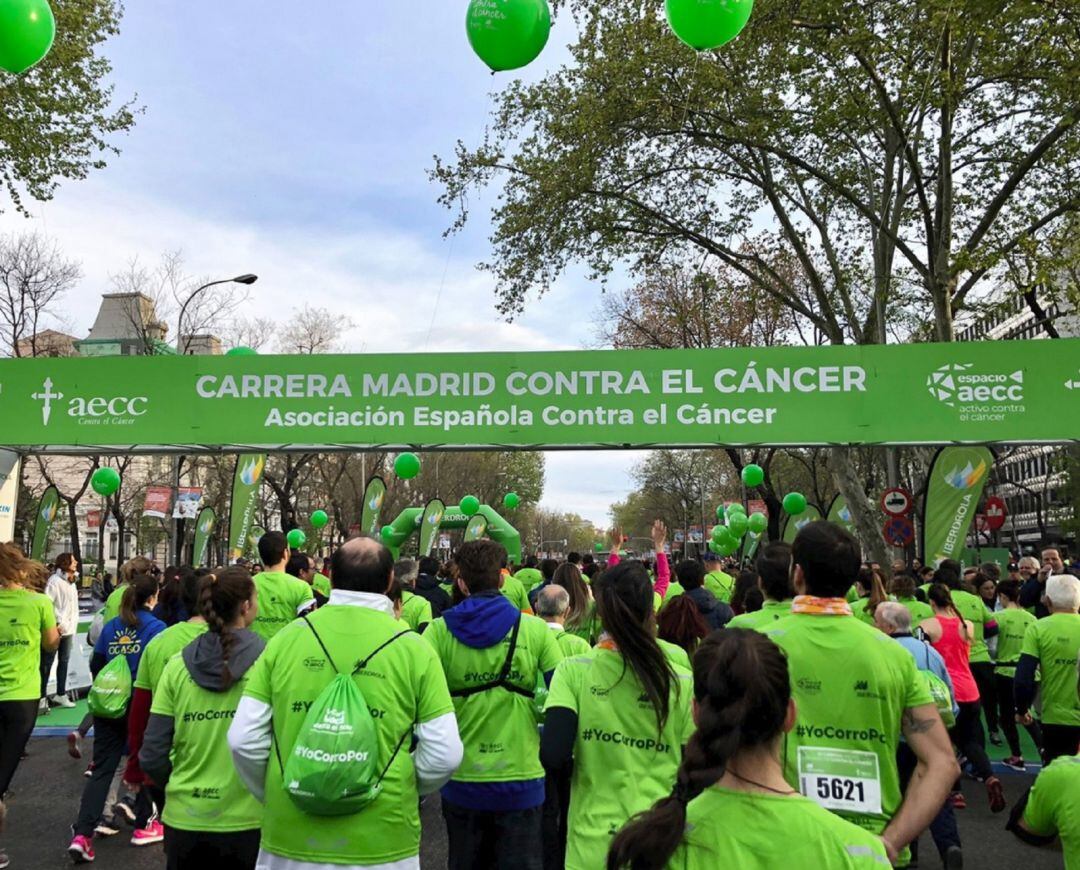 Participantes en la sexta Carrera contra el Cáncer en Madrid