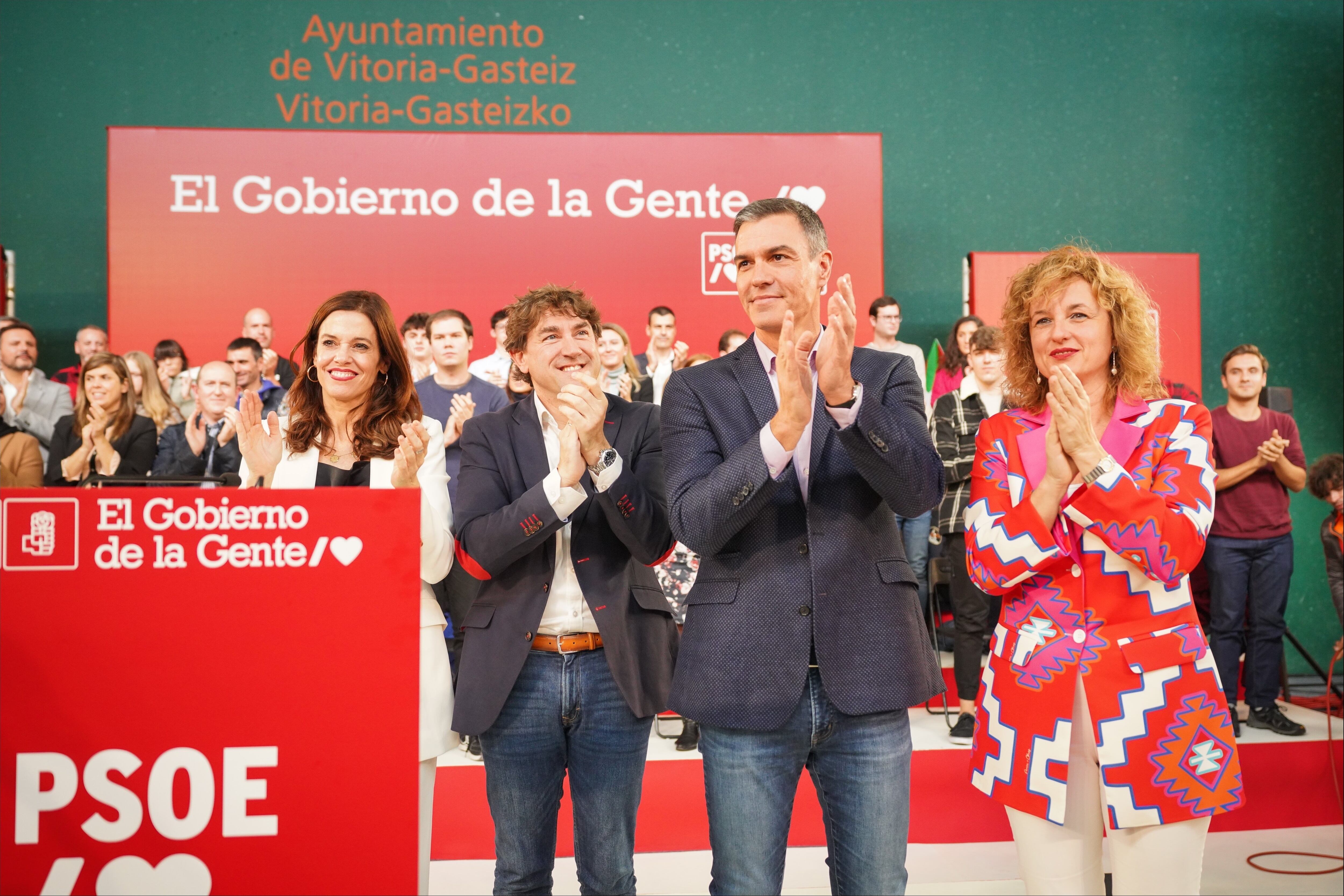 Pedro Sánchez en un acto en Vitoria.