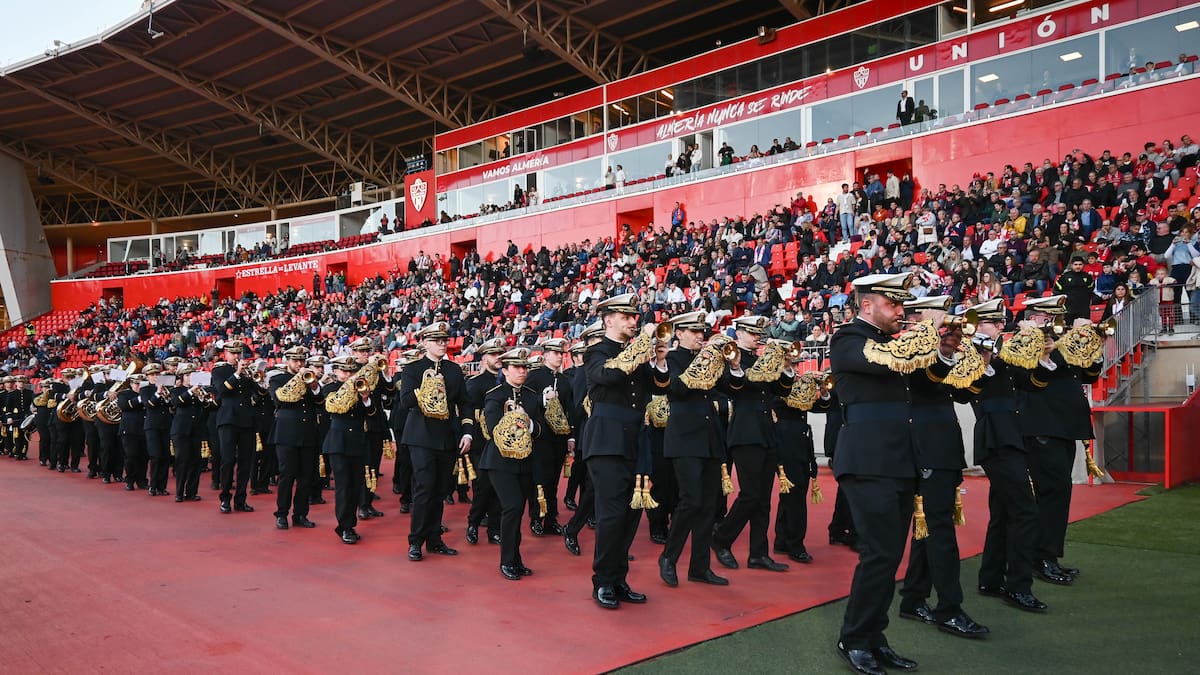 El Almería despega: sus fichajes de invierno parecen aviones