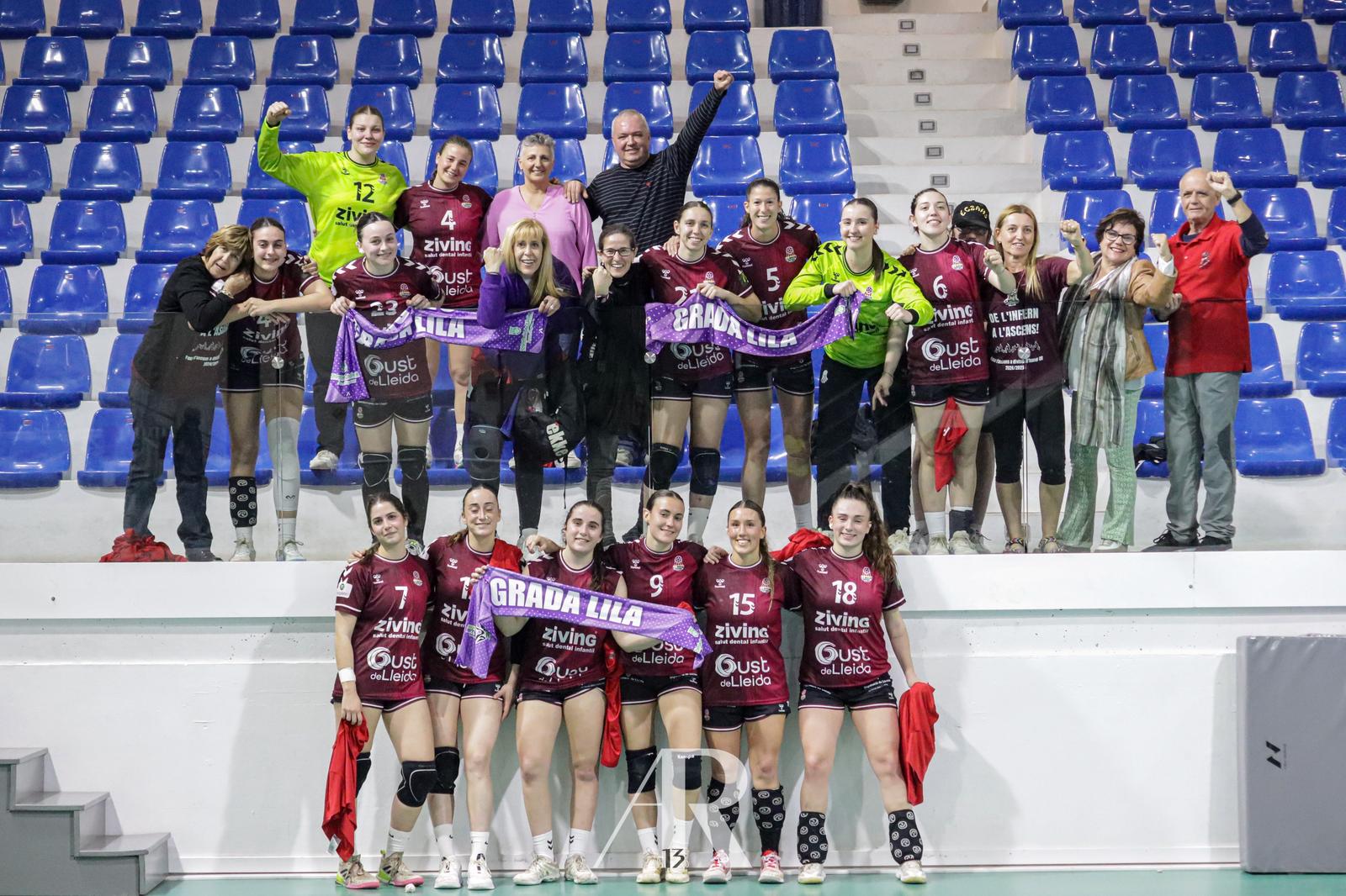 El Lanzarote Puerto del Carmen celebrando la victoria ante el Lleida.