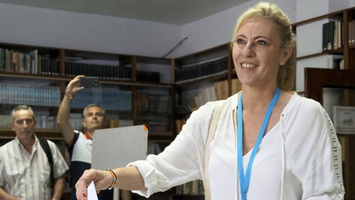 España (PP) pide a los malagueños "que no se queden en casa"