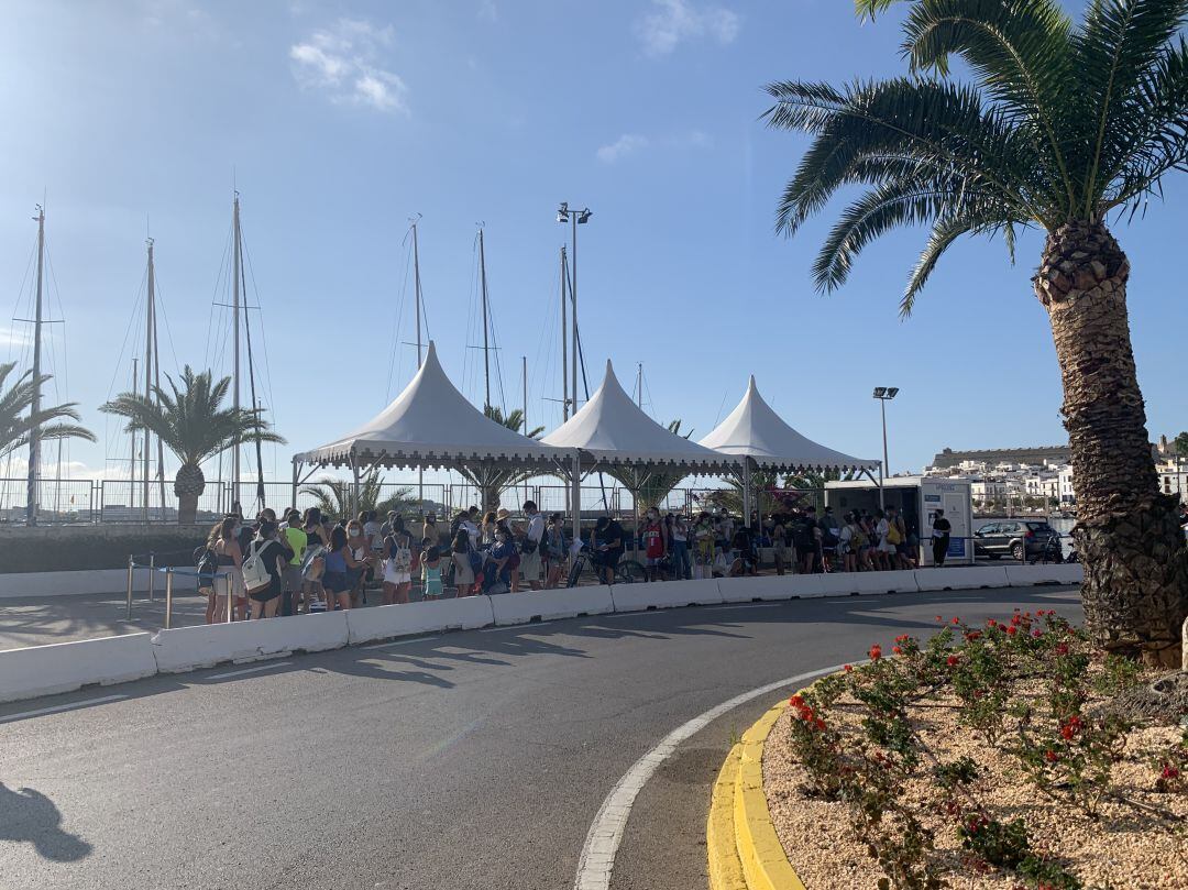 Colas en el control sanitario