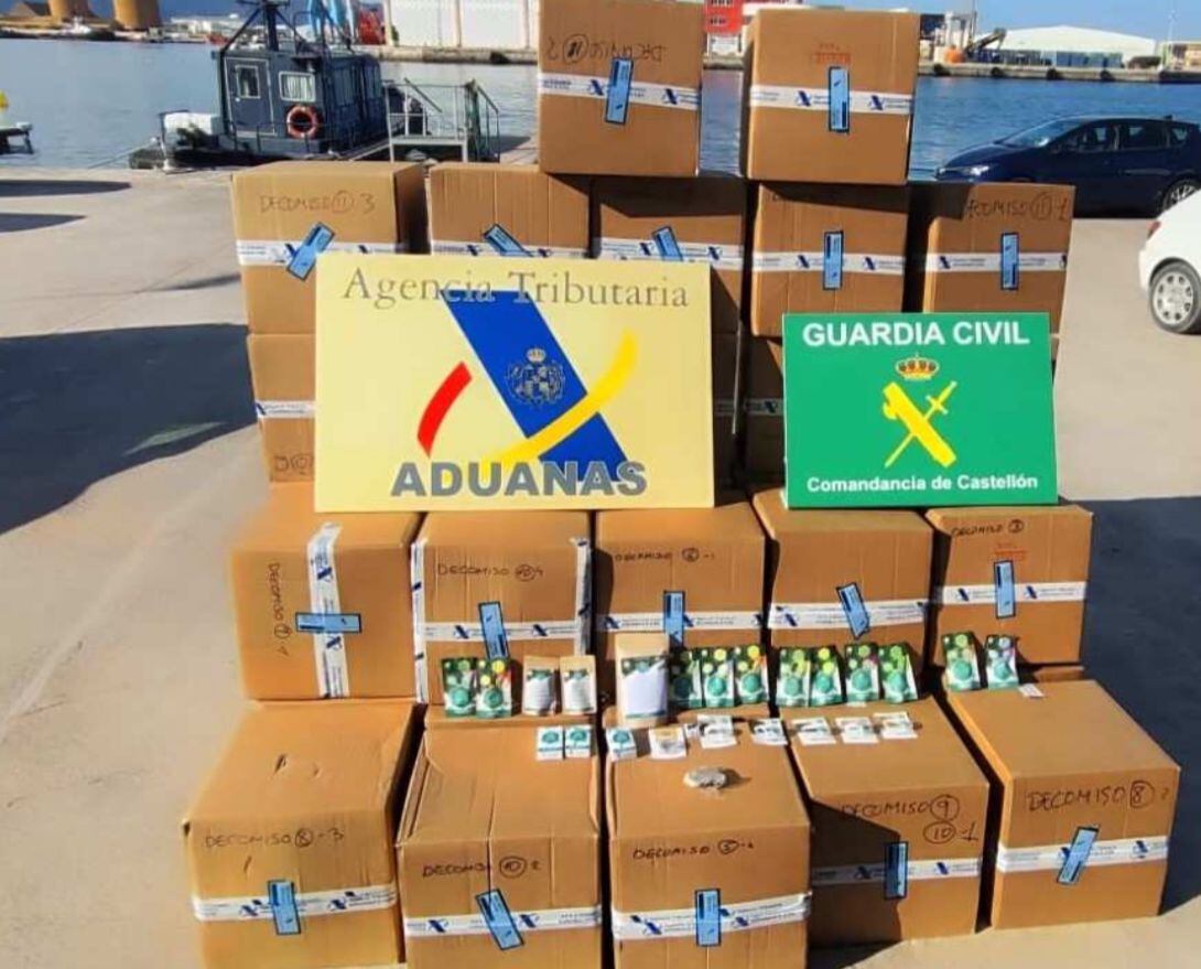 Intervenidos 64 kilos de marihuana y 7,5 de hachís en una operación conjunta en Vila-real y Barcelona - Guardia Civil