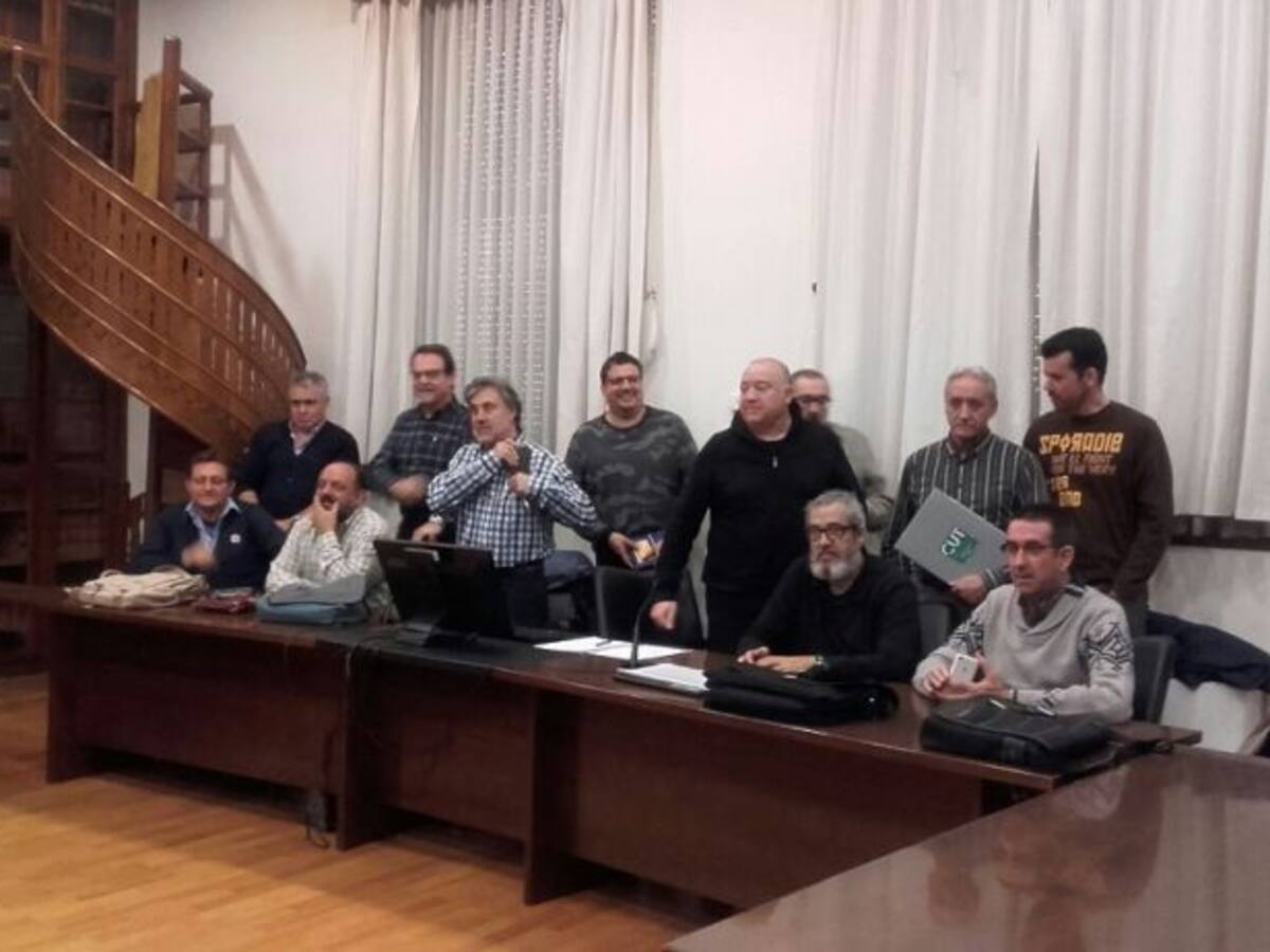 El comité propone suspender los paros si no se cobran los billetes durante 15 días