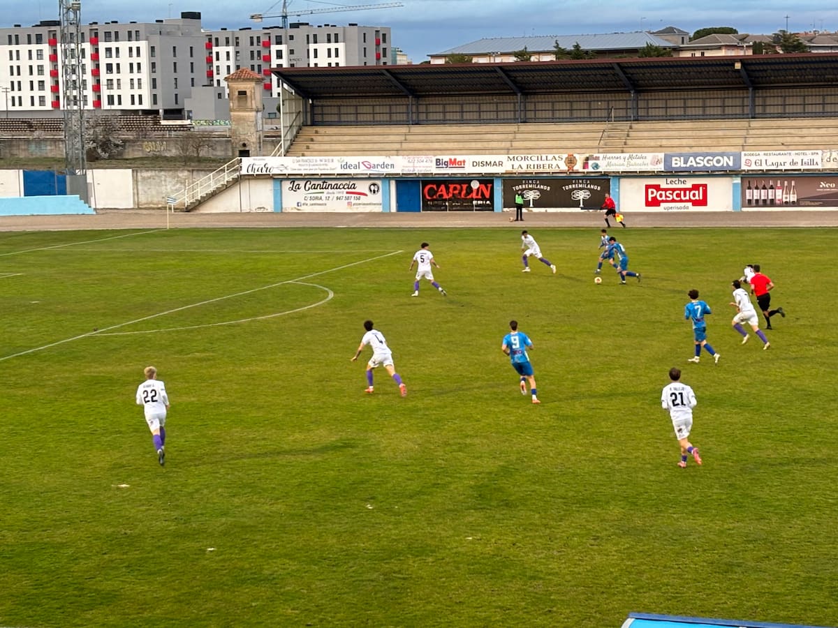 La falta de contundencia atrás noquea a la Arandina