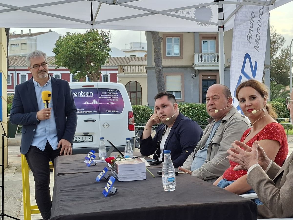 Taula d'escriptors; La qualitat en l'obra escrita marca la diferència