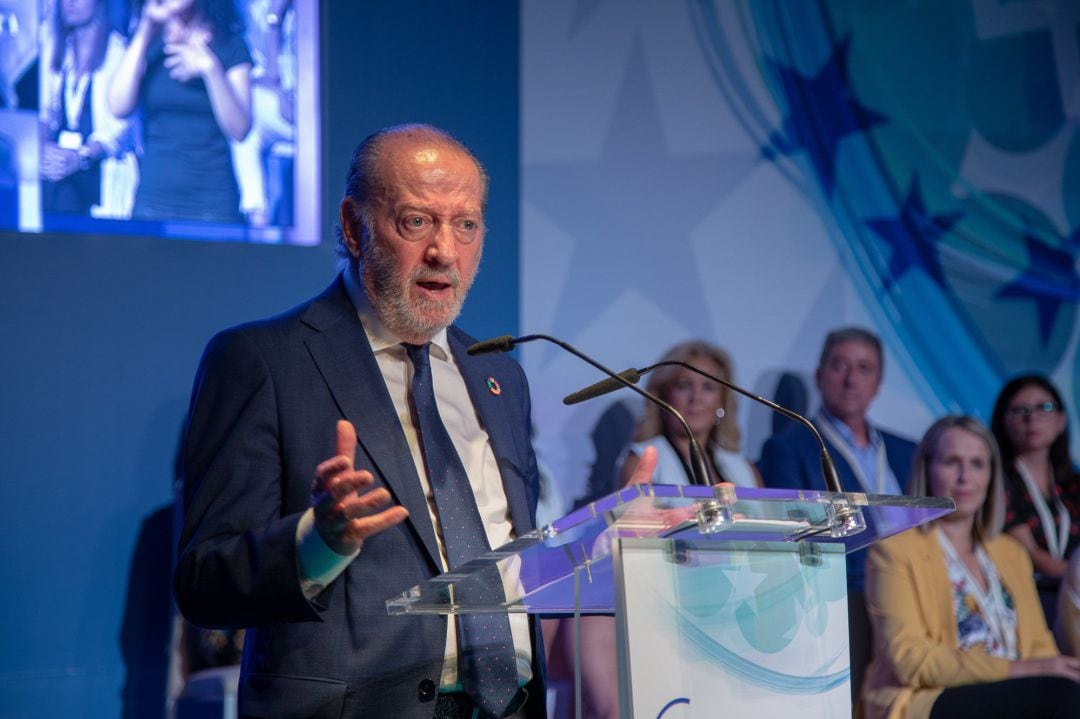 El presidente de la Federación Andaluza de Municipios y Provincias (FAMP), Fernando Rodríguez Villalobos 
 FAMP  (Foto de ARCHIVO)
 