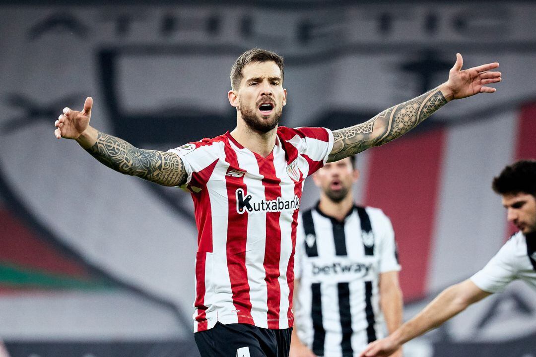 Inigo Martinez of Athletic Club during the Spanish Copa del Rey football match played between Athletic Club and Levante UD at San Mames stadium on February 11, 2021 in Bilbao, Spain 